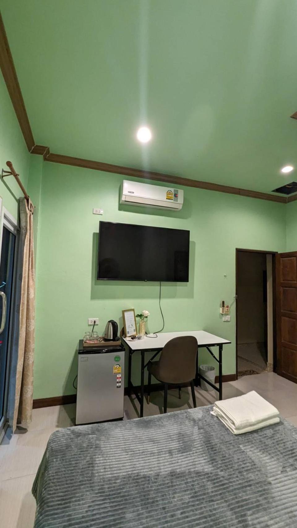 Passion Nai Harn Bed & Breakfast Екстериор снимка