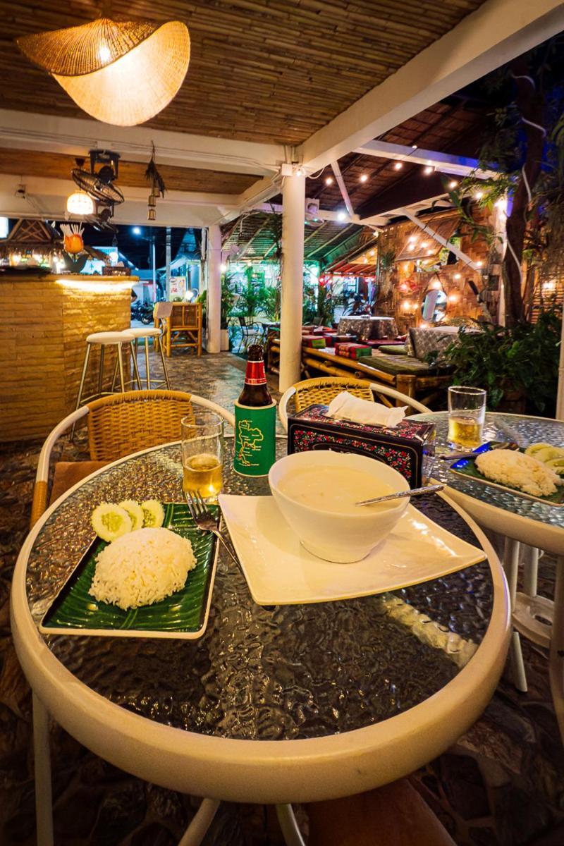 Passion Nai Harn Bed & Breakfast Екстериор снимка