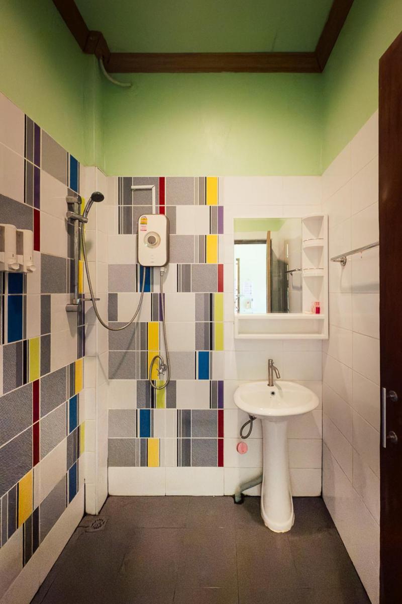 Passion Nai Harn Bed & Breakfast Стая снимка