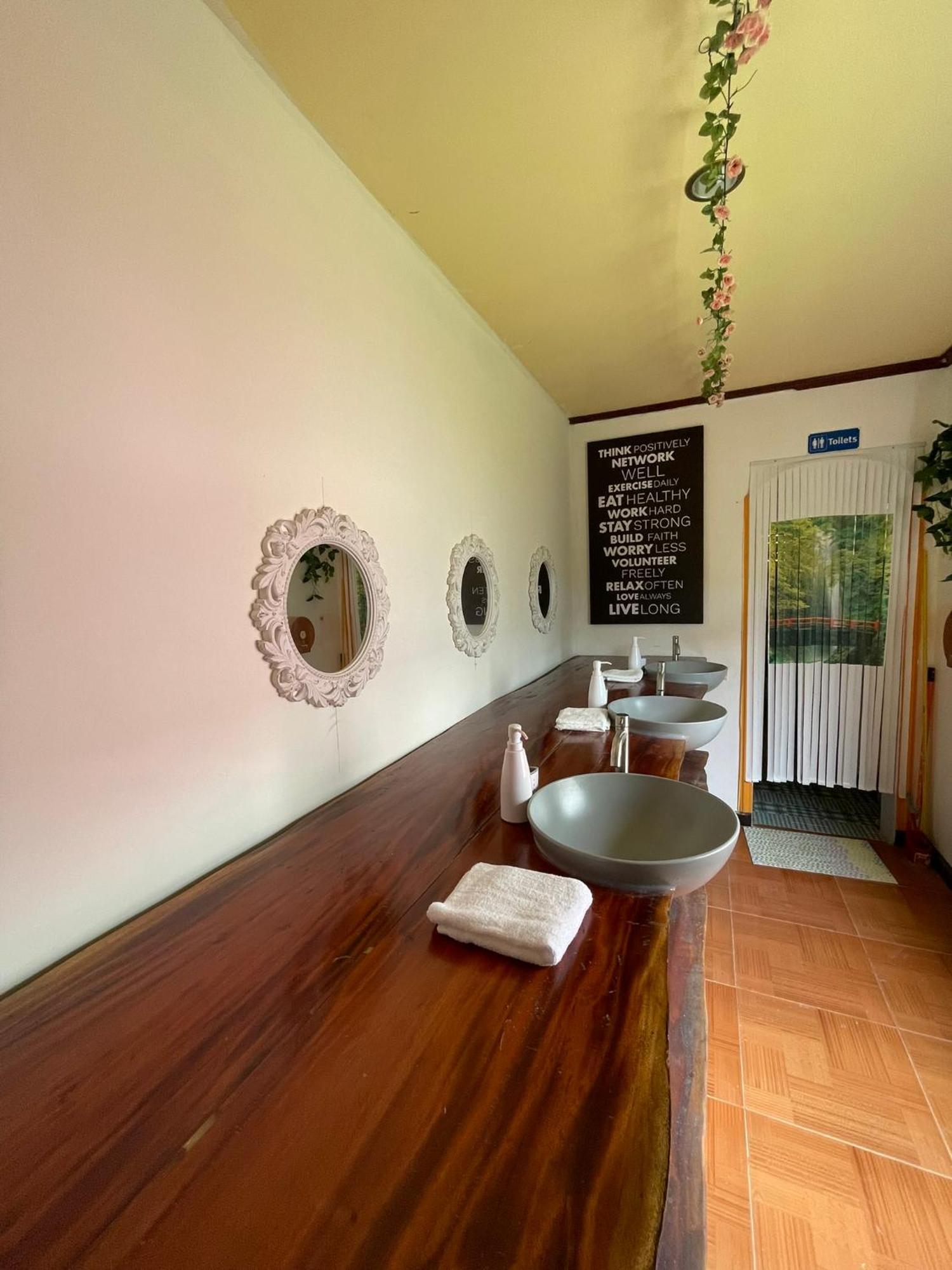 Passion Nai Harn Bed & Breakfast Екстериор снимка